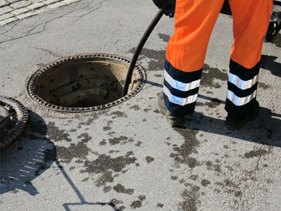 Industrial drain clearing Warwick